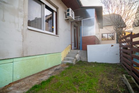 Eladó Lakás 1047 Budapest 4. kerület 