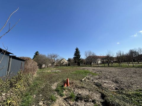 Eladó Telek 9200 Mosonmagyaróvár , Soproni utca környéke