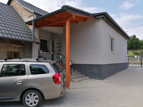 Eladó Ház 8088 Tabajd 