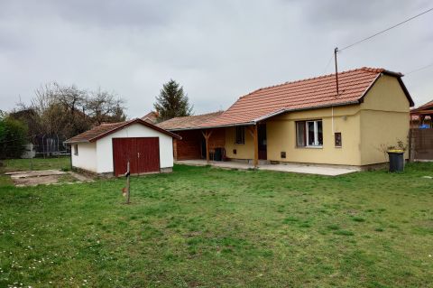 Eladó Ház 6100 Kiskunfélegyháza , Kossuthváros