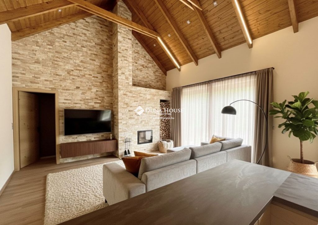 Eladó ház, Vonyarcvashegy