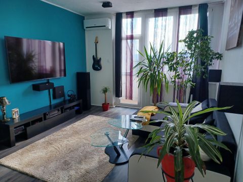 Eladó Lakás 2000 Szentendre , Füzespark