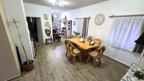 Eladó Ház 2347 Bugyi , Tágas telek, csendes utca!