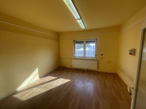 Kiadó Ház 4531 Nyírpazony Nyírpazony frekventált részén.