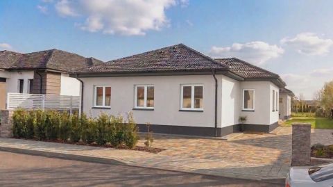 Eladó Ház 4400 Nyíregyháza , Oros frekvenált kertvárosias részén