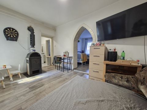 Eladó Ház 5000 Szolnok , Cukorgyári Lakótelep-től nem messze