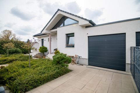 Eladó Ház 2117 Isaszeg 