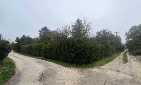 Eladó Telek 5000 Szolnok , 5000 Szolnok, Mol benzinkút 4-es főút