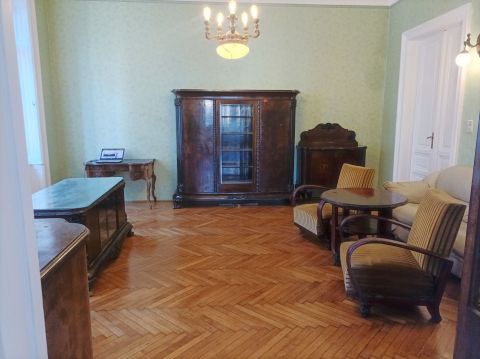 Eladó Lakás 1085 Budapest 8. kerület József krt. Corvin negyednél