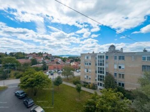 Kiadó Lakás 2500 Esztergom 