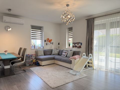 Eladó Ház 2132 Göd Felsőgöd, Duna közelében