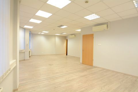 Kiadó Iroda 1085 Budapest 8. kerület , LIFTES irodaház, 2. emelet, 143 nm-es iroda, 2 terem garázs