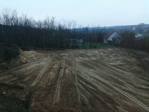 Eladó Telek 2693 Becske 