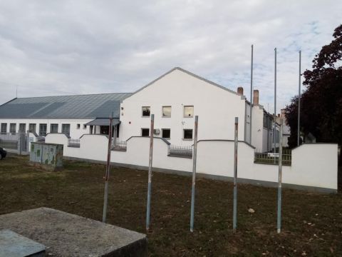 Eladó Ipari 4138 Komádi 