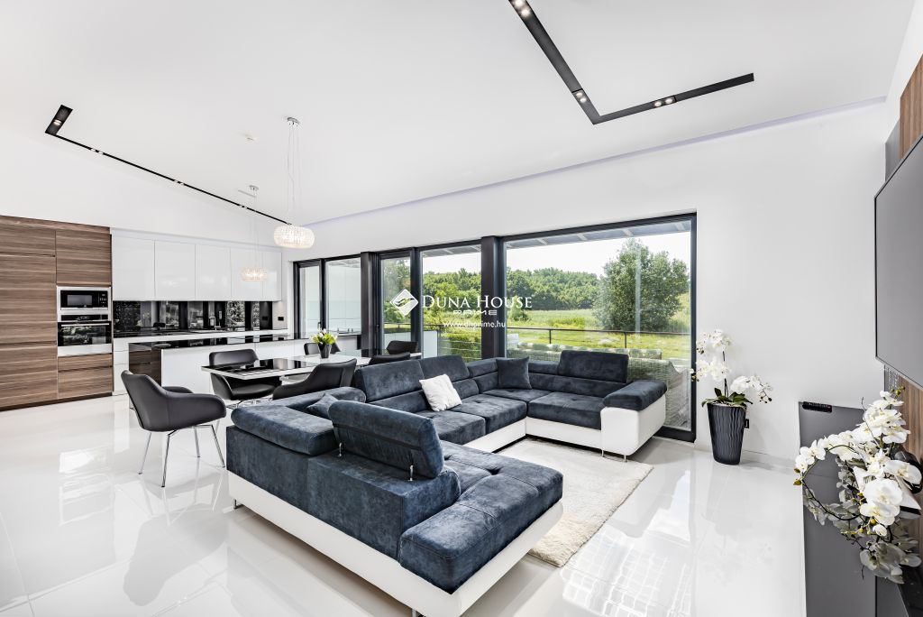 Eladó ház, Piliscsaba