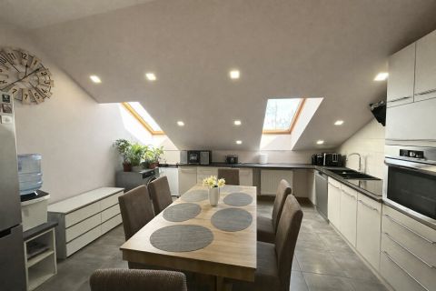 Eladó Lakás 4030 Debrecen , frekventált, mégis csendes környezetben eladó lakás