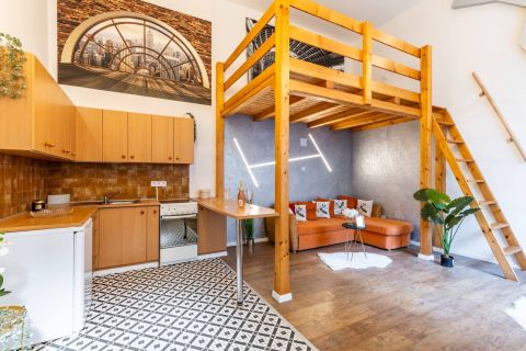 Eladó Lakás 1092 Budapest 9. kerület , Ráday utca - 4,5m belmagasság - szép ház- OSP - bombaajánlat