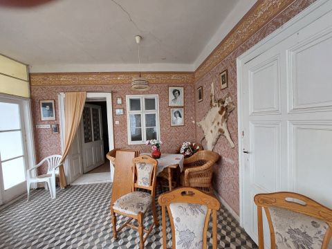 Eladó Ház 6347 Érsekcsanád , Központi helyen