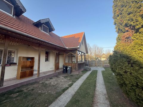 Eladó Ház 2091 Etyek 