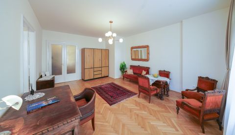 Eladó Lakás 1055 Budapest 5. kerület 