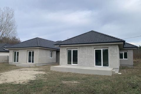 Eladó Ház 2113 Erdőkertes , Erdőkertes nincs utca