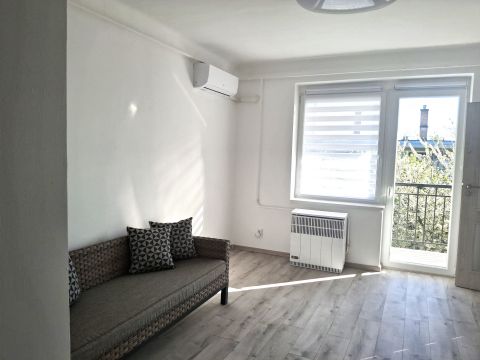 Kiadó Lakás 3200 Gyöngyös , Déli városrészben