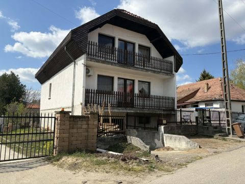 Eladó Ház 2364 Ócsa központban