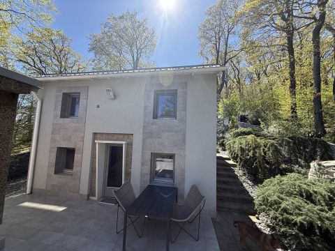 Eladó Ház 9730 Kőszeg , Szabó-hegy/Örökpanorámás, erdőszéli luxus ház