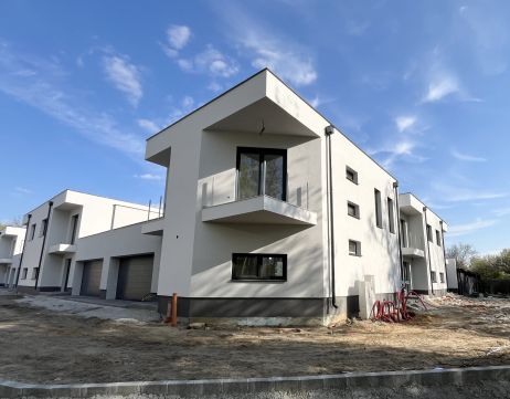 Eladó Ház 4400 Nyíregyháza , Bujtosi-tó közelében