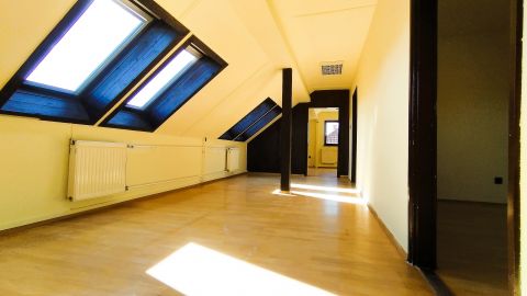 Eladó Irodaépület 9700 Szombathely 