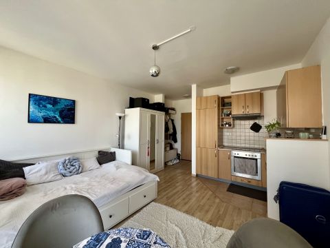 Eladó Lakás 1146 Budapest 14. kerület , Városliget szomszédságában jó állapotú erkélyes lakás