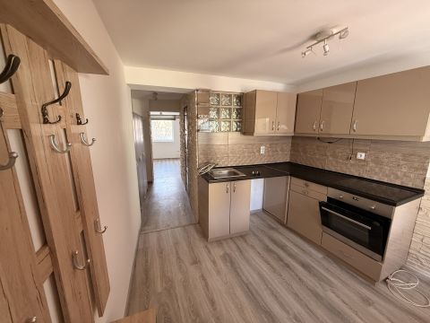 Eladó Lakás 1203 Budapest 20. kerület 