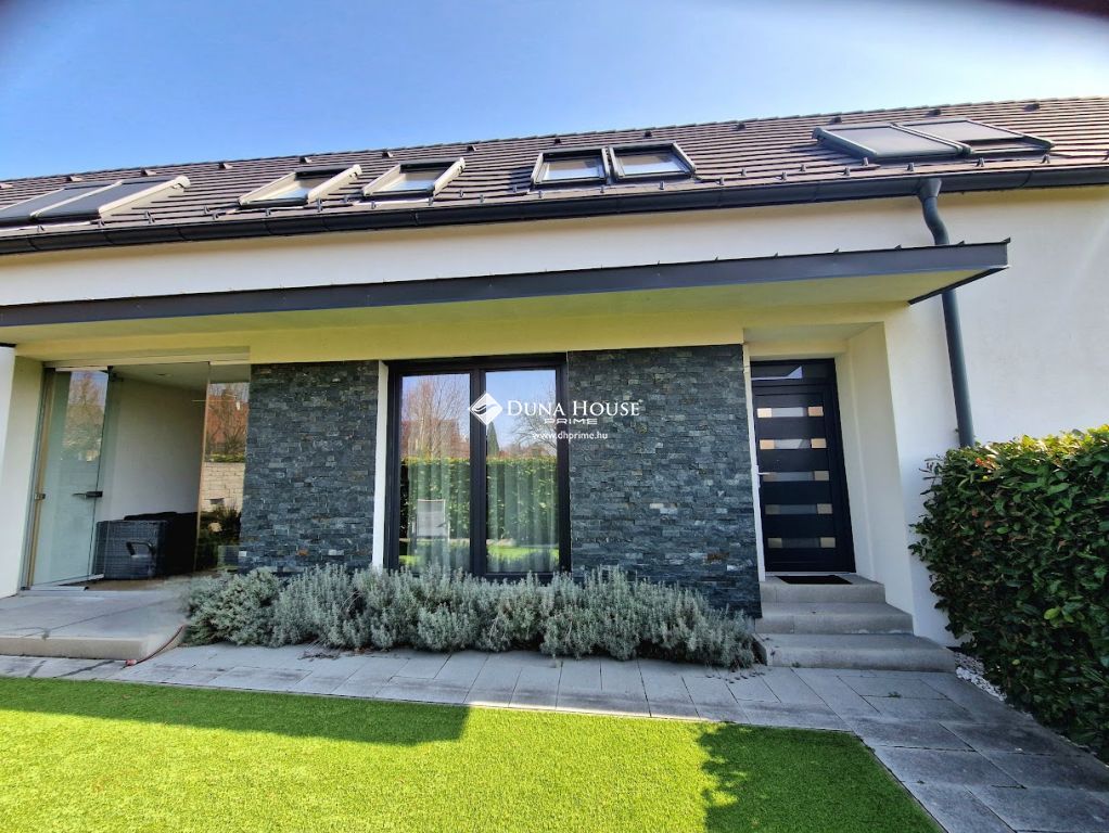 Eladó lakás, Vonyarcvashegy