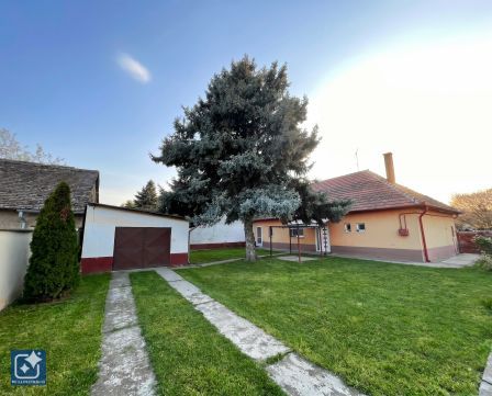 Eladó Ház 2750 Nagykőrös , Rakoczi Ferenc Álltalános iskola kozelében 