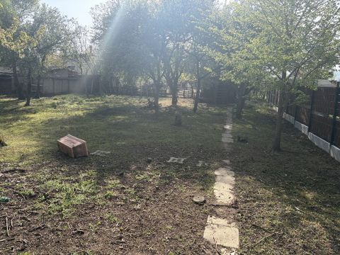 Eladó Telek 2011 Budakalász , Sugár utca