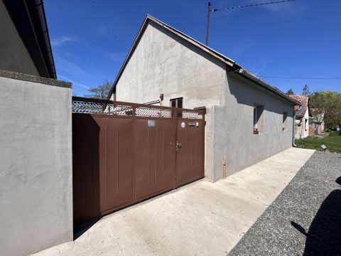 Eladó Ház 6453 Bácsbokod , családi ház