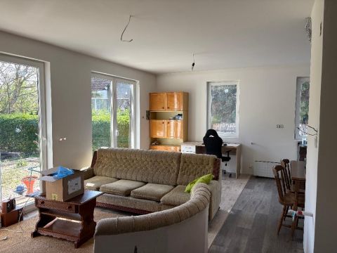 Eladó Ház 2318 Szigetszentmárton , 2318 Szigetszentmárton, Csendes