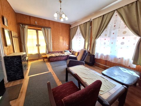 Eladó Ház 6085 Fülöpszállás , FÜLÖPSZÁLLÁSON KÖZPONTI ELHELYEZKEDÉSŰ CSALÁDI HÁZ