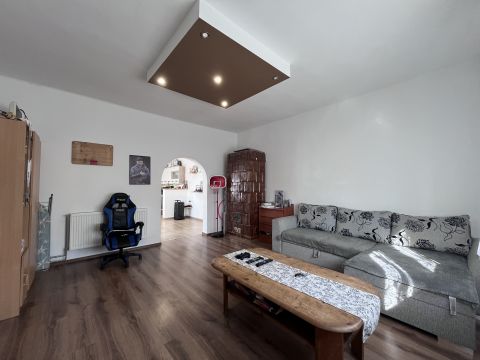 Eladó Ház 5244 Tiszaszőlős 