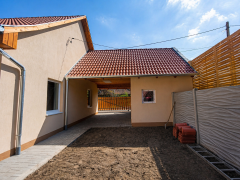 Eladó Ház 2119 Pécel , Pécel csendes utcában 2 szoba+nappalis ház