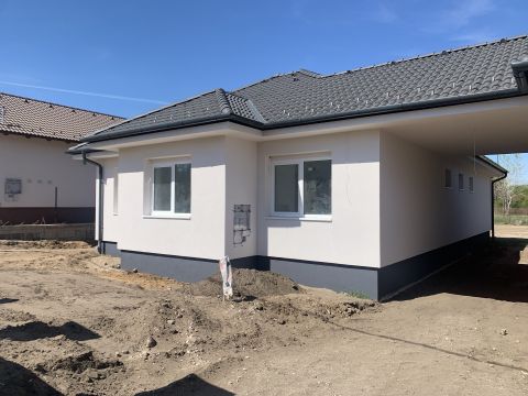 Eladó Ház 2113 Erdőkertes Erdőkertes nincs utca 