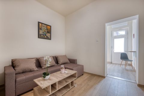 Eladó Lakás 1047 Budapest 4. kerület 