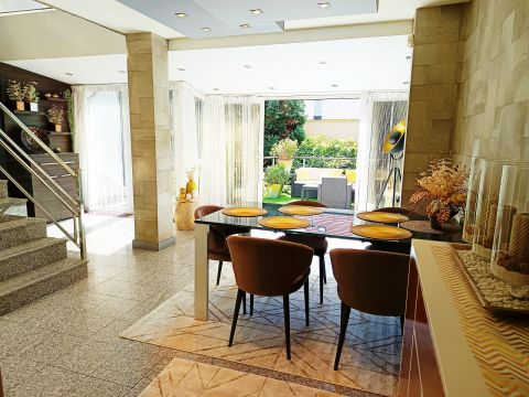 Eladó Ház 1141 Budapest 14. kerület 