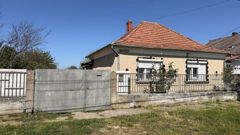 Eladó Ház 9154 Mosonszentmiklós 