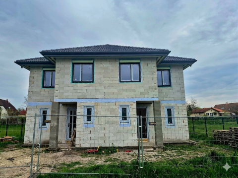 Eladó Ház 2483 Gárdony 