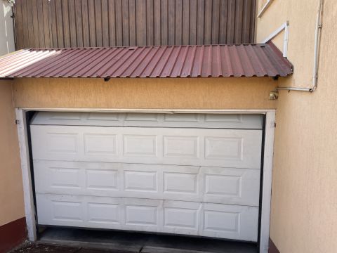 Eladó Lakás 2314 Halásztelek Kertesházi övezetben lakás eladó!