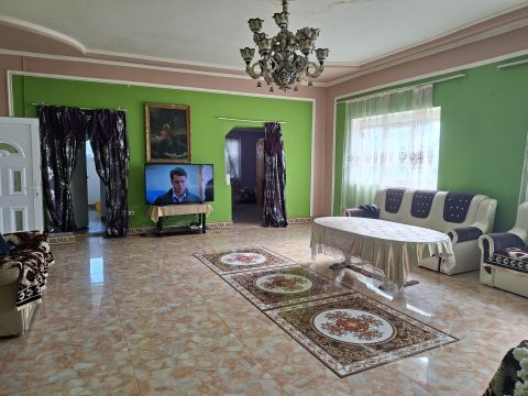 Eladó Ház 2721 Pilis , Pilis Penny környéke