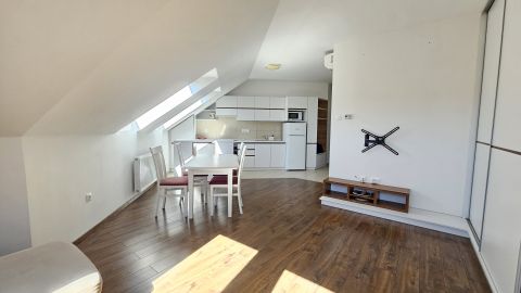 Kiadó Lakás 4400 Nyíregyháza , 4-es Huszárok útja