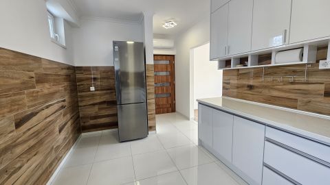 Kiadó Ház 4431 Nyíregyháza Sóstó Petrol