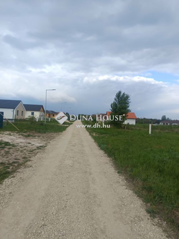 8182 Berhida , Peremarton Gyártelep — 1/5